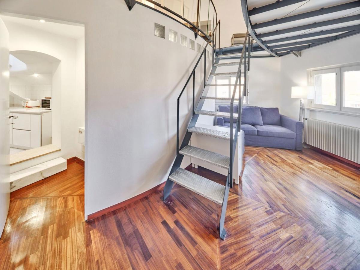 Splendid Apartment In The Historic Center Milan Luaran gambar
