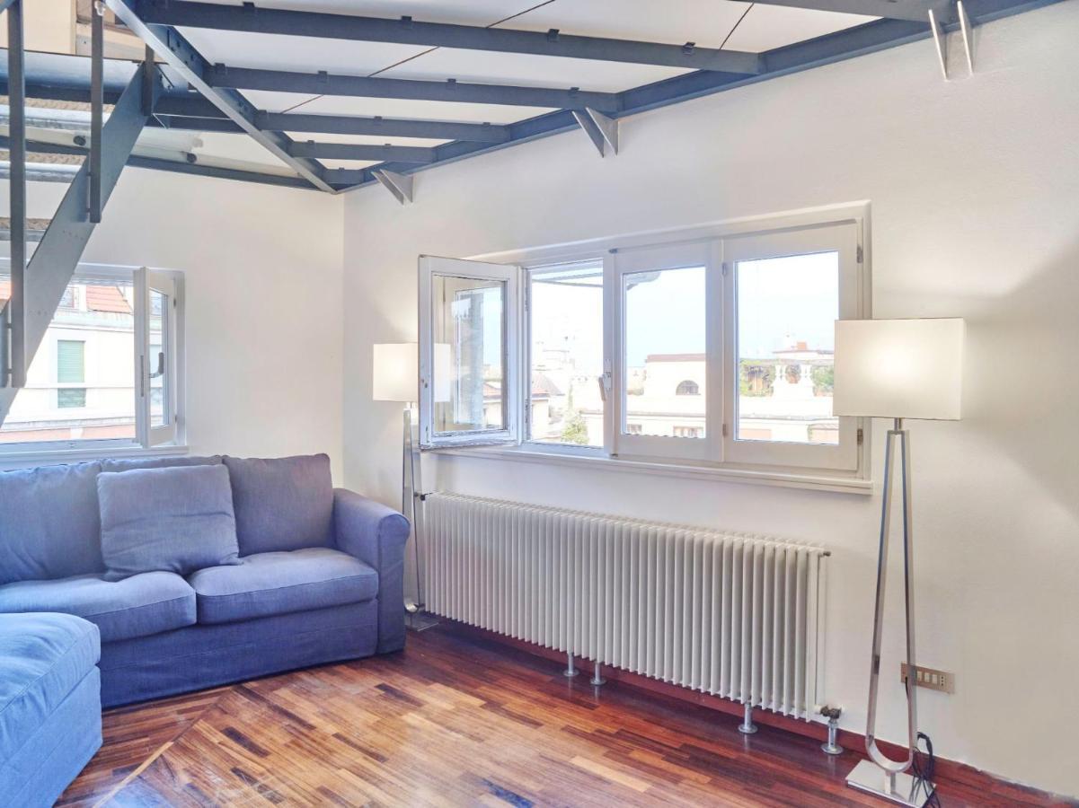 Splendid Apartment In The Historic Center Milan Luaran gambar