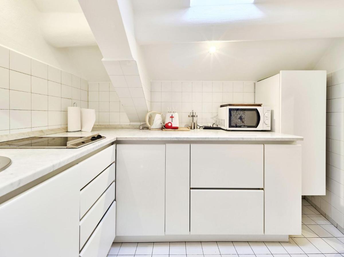 Splendid Apartment In The Historic Center Milan Luaran gambar