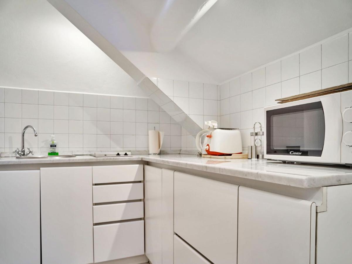 Splendid Apartment In The Historic Center Milan Luaran gambar